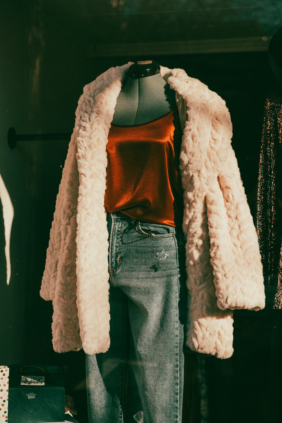 How to Troubleshoot Common Fashion Dilemmas Every Woman Faces