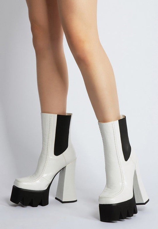 Bounty High Platform Heel Chelsea Boots - Slay Eclectic