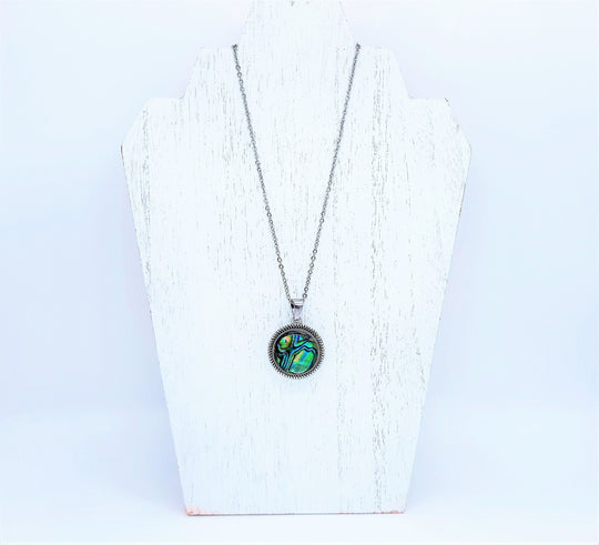 Abalone / Paua Seashell Tibetan Style Pendant Necklace & Earring Set